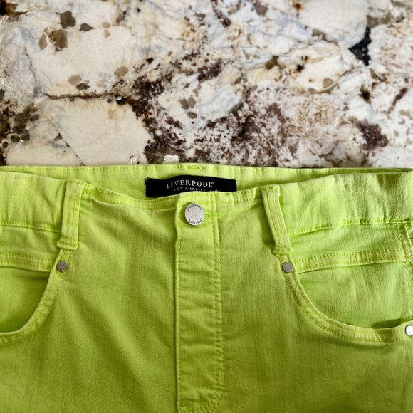 Liverpool Los Angeles Lime Green Gia Glider Pull-On Split Hem Ankle Jeans~Size 8 - Picture 6 of 8